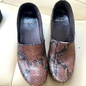 Dansko Professional Leather Embossed Snake Skin Office/Nurse Slip-On Clog/Shoes